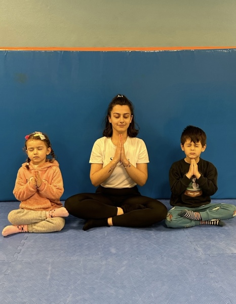 Shine Kids Yoga Semra