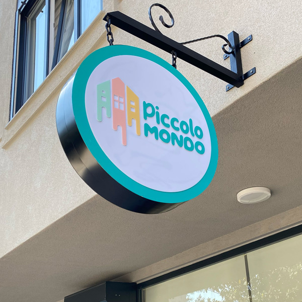 Piccolo MONDO Kitabevi&Atölye