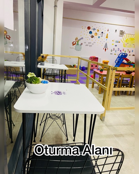 Elif Art Clup Cafe