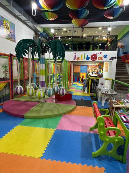 Jelibom's Çocuk Oyun Evi