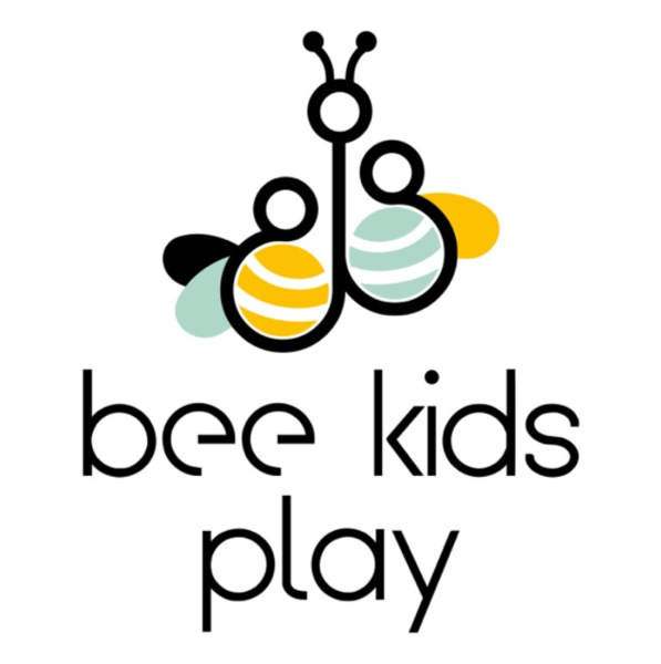 bee-kids-play